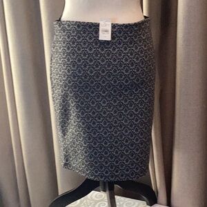 Loft gray and black skirt, size Medium.  NWT.